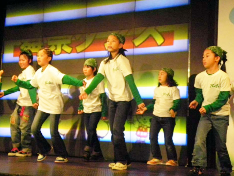 2009年11月21日、かわさき人権フェア2009に「夢桜」「ダンシンチェリーズドリーム」「下小ＫＩＤＳ ＤＡＮＣＥＲＳ」が出演しました。
